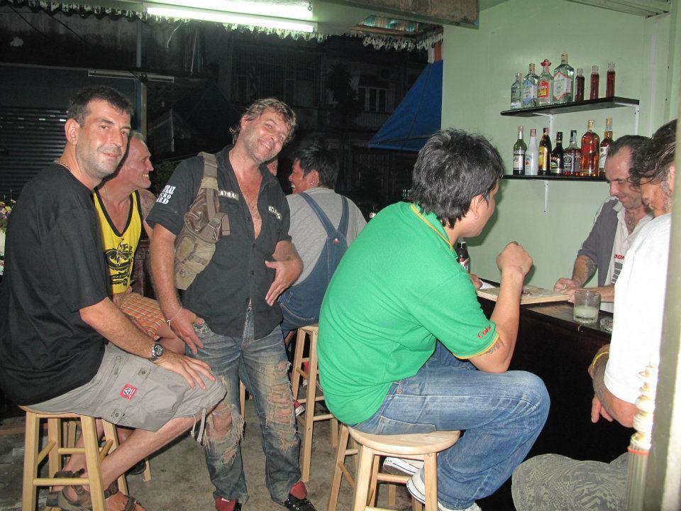 A.T Guesthouse Bangkok Buitenkant foto